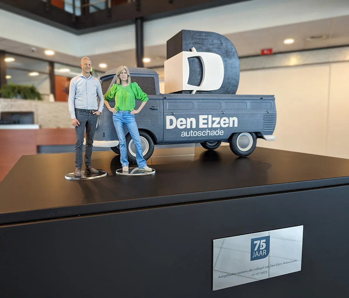 beeld bedrijf jubileum 3d geproduceerd ABS den Elzen