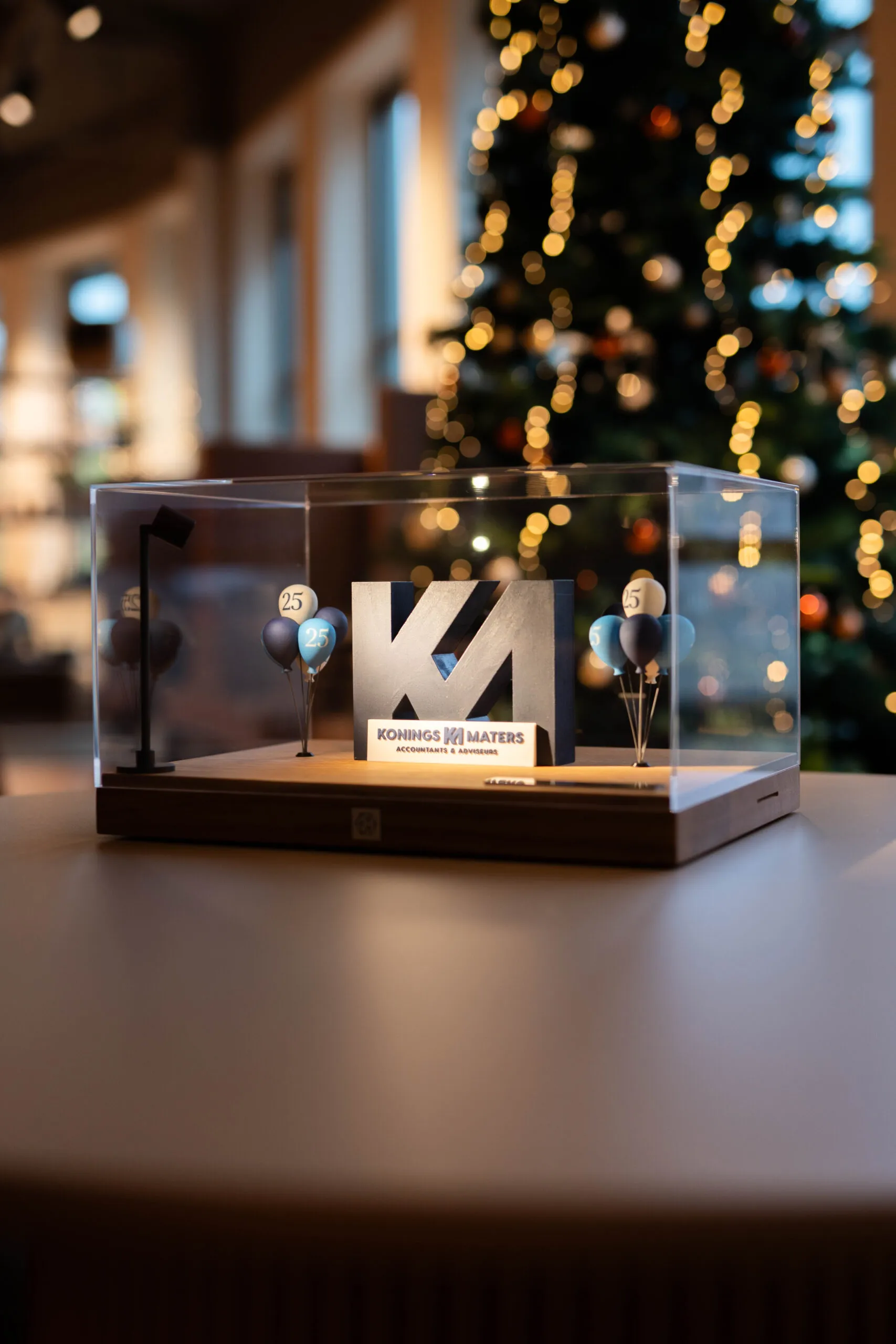 Zakelijk jubileumgeschenk voor het 25 jarig bestaan van Konings Maters